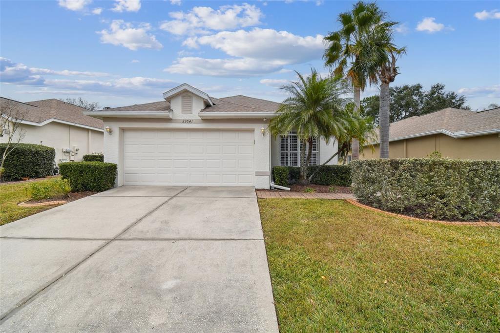 Foto principal - 23641 Coral Ridge Ln