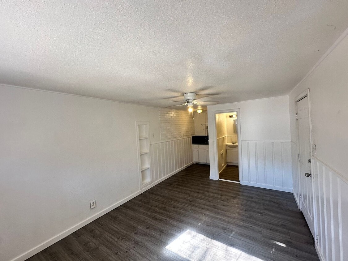 Building Photo - 3216 35th St