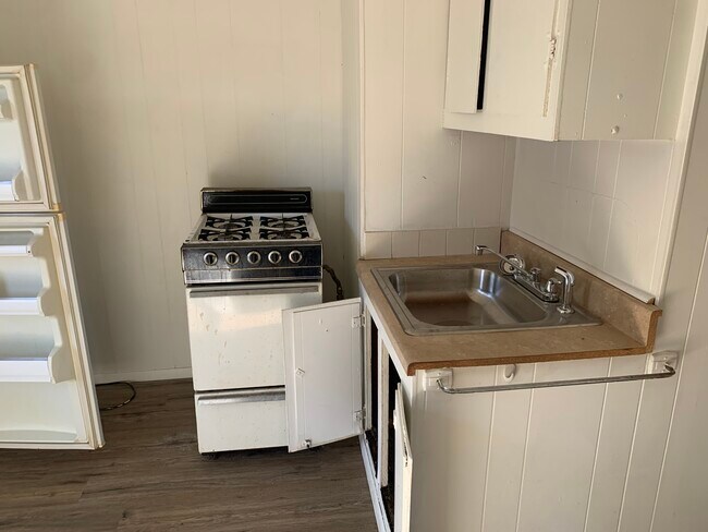 Foto del edificio - 310 Morrell Pl