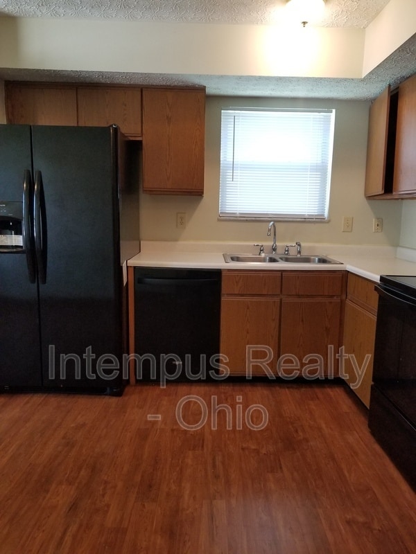 Foto del edificio - 5903 Brookmont Dr