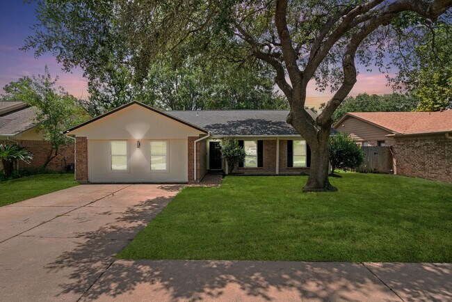 Foto del edificio - 2523 Village Oak Dr.