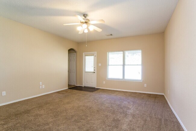 Foto del edificio - 3702 Primrose Trace Ln