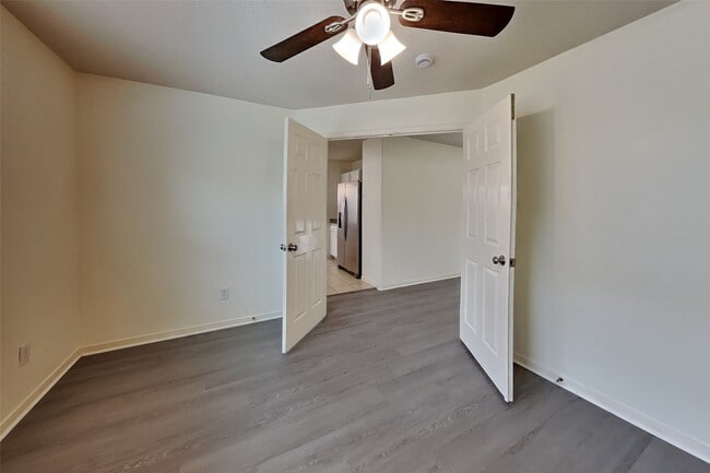 Building Photo - 5018 Woodland Meadows Ln