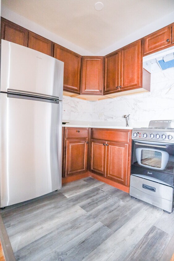 6956 N Ashland Ave Unit 405, Chicago, IL 60626 Condo for Rent in