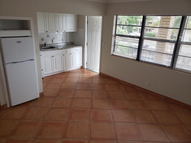 Building Photo - 311 Inlet Way