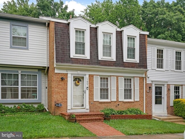 Building Photo - 7807 Groveland Square