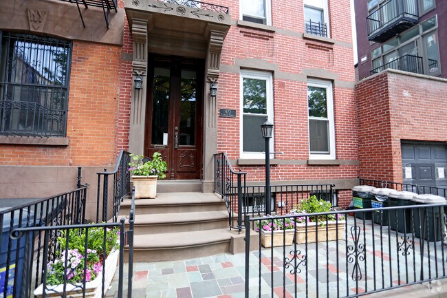 Building Photo - 477 Clinton St