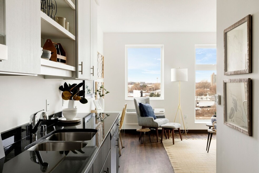 Apartments for Rent with a Walk-In Closet in Northeast Minneapolis ...