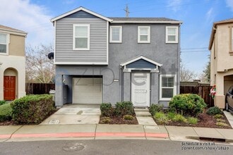 Building Photo - 350 Ashwick Loop Building Photo - 350 Ashwick Loop