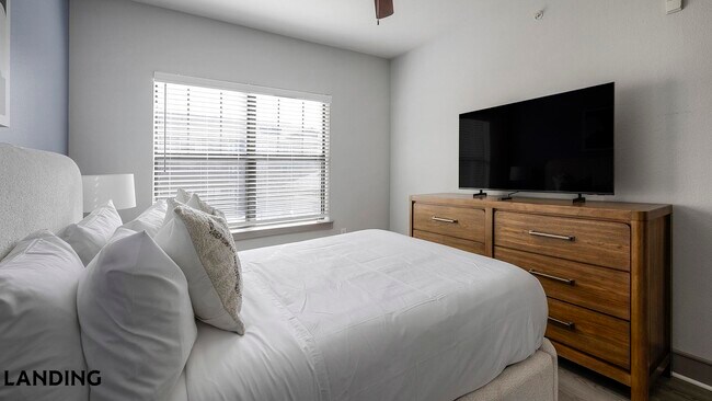 Foto del edificio - 4689 Mustang Pkwy