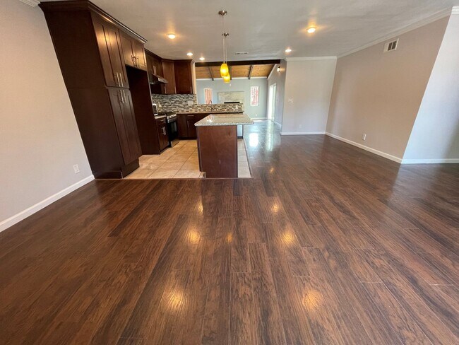 Foto del edificio - Charming Mira Mesa Home for Rent *$500.00 ...