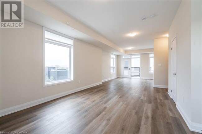 Building Photo - 1585 Rose Way