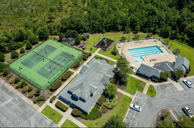 Foto del edificio - 424 Canvasback Ln