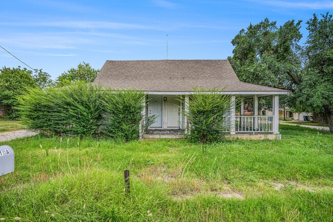 Building Photo - 111 W Atchley Ave