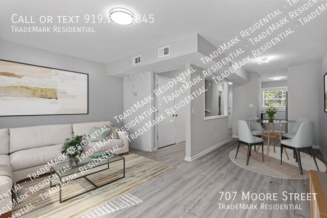 Building Photo - 707 S Moore St