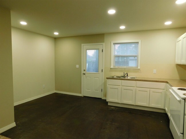 Foto del edificio - 400 S Main St