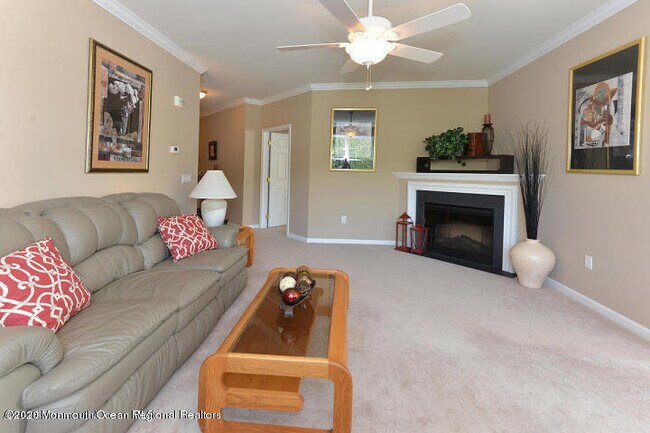 Foto del edificio - 322 Mill Pond Way