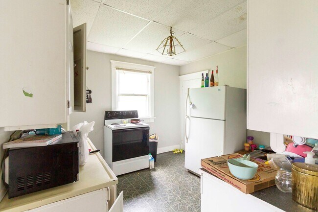 Building Photo - In-Unit Washer and Dryer