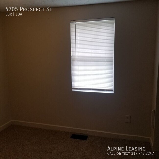 Building Photo - Near Southeast 3BR House ready to LEASE!