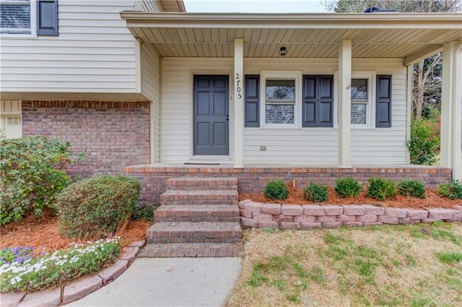 Building Photo - 2705 Sardis Dr