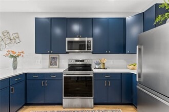 Building Photo - 169 S Union St