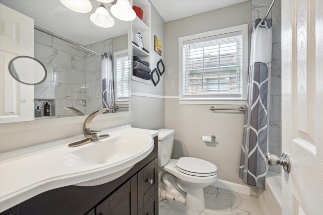 Building Photo - 1212 Shelby St