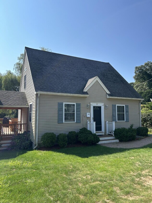 Primary Photo - 21 Caspar St