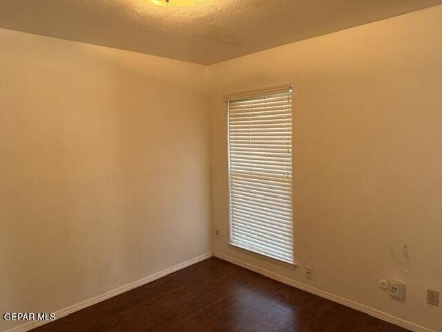 Foto del edificio - 10430 Seawood Dr