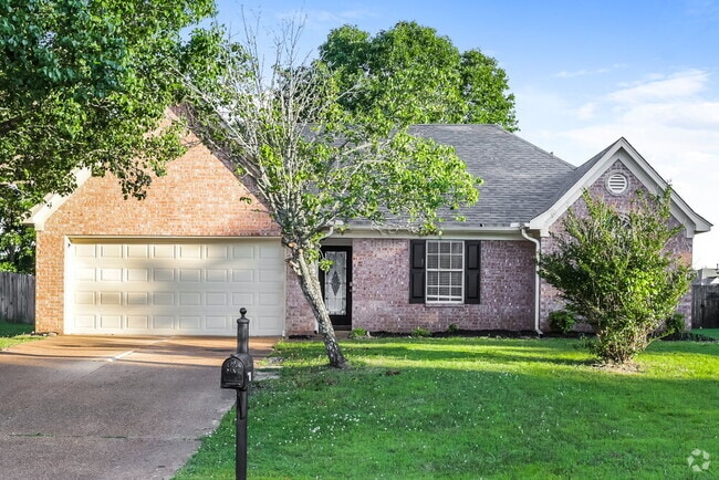 Building Photo - 40 Spring Valley Dr