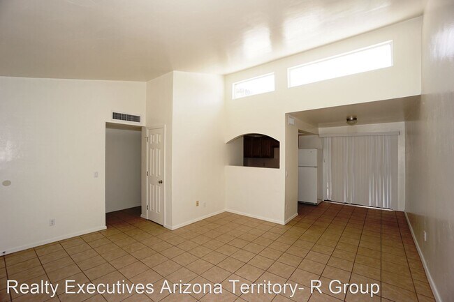 Building Photo - 2 br, 1 bath House - 1745 N. Palo Verde Blvd