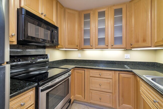 Foto del edificio - 5525 Shasta Ln