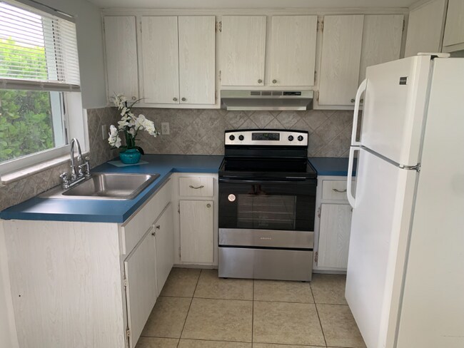 Foto del edificio - 623 92nd Ave N