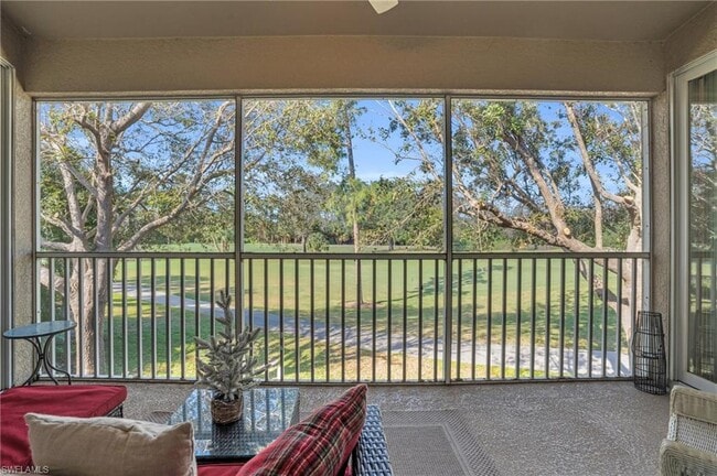 Foto del edificio - 3435 Laurelgreens Ln S
