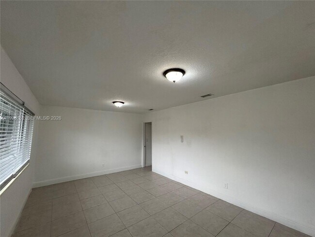 Foto del edificio - 2804 SW 35th Ave