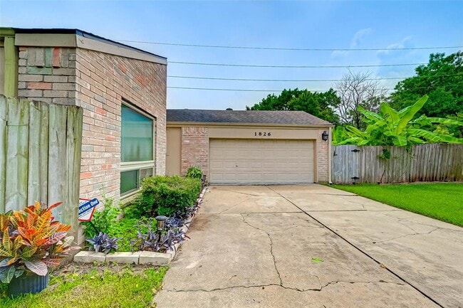 Building Photo - 1826 Meadowlocke Ln