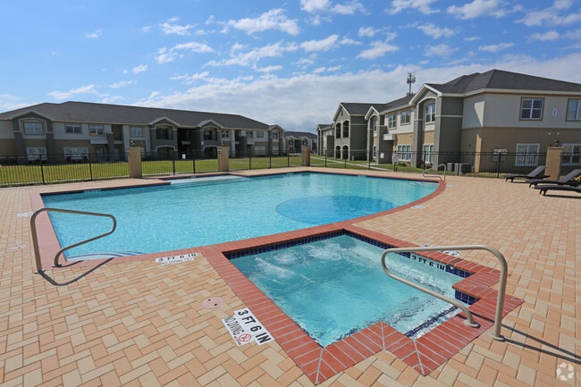 Pool View - Peninsula Commons