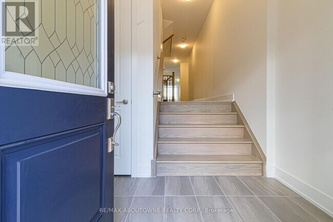 Photo du bâtiment - 1212 Dartmouth Cres