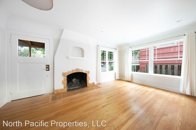 Foto del edificio - 3 br, 2 bath House - 343 NW 50th St
