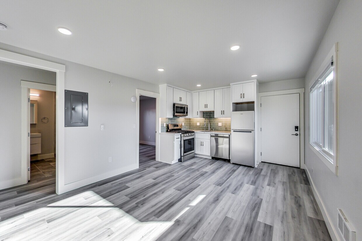 Foto principal - 3411 Adeline St