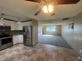Building Photo - 1806 S 66th Ave