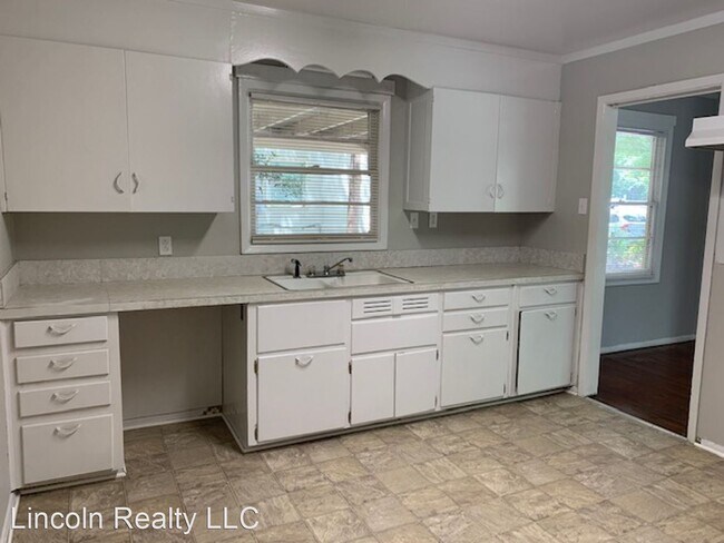 Foto del edificio - 3 br, 1 bath House - 1810 N Lee Street*