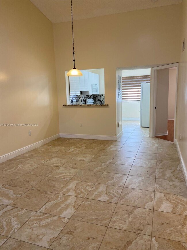 Foto del edificio - 7085 NW 173rd Dr