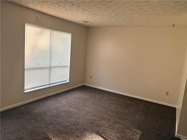Foto del edificio - 165 Hunters Ln