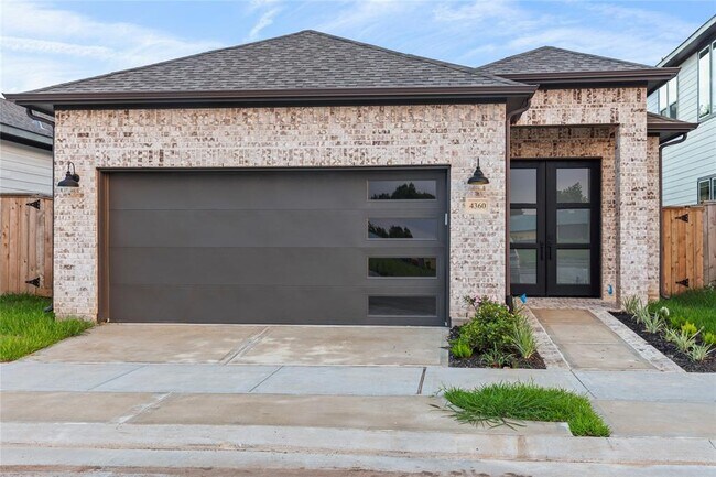 Building Photo - 4360 Avron Drive