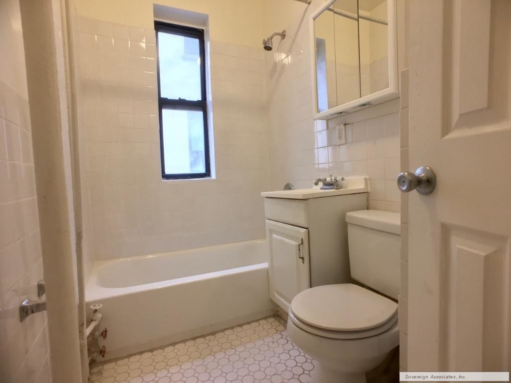 Primary Photo - 367 Edgecombe Ave
