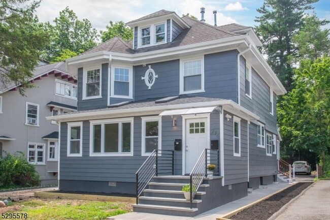 Building Photo - 276 Claremont Ave