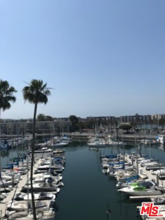 Foto del edificio - 4267 Marina City Dr