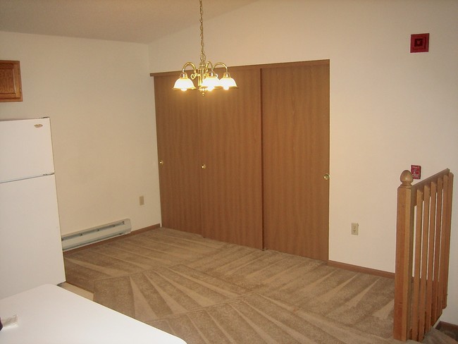 Building Photo - 9136 W Morgan Ave