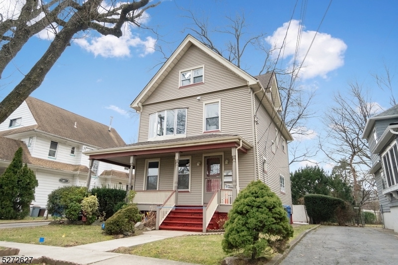 Primary Photo - 17 W Pierrepont Ave
