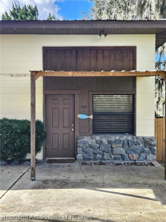 Foto principal - 388 County Rd 17A E